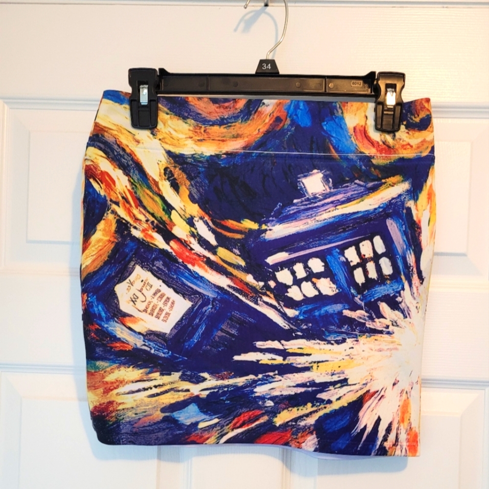Her Universe "Doctor Who" Starry Night Exploding Tardis mini skirt in small